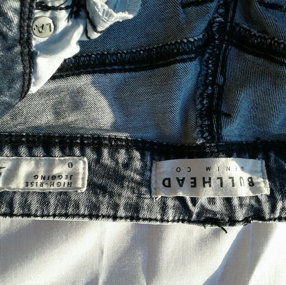 Bullhead Denim Co. High Rise Jegging - Picture 2 of 3